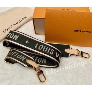 NEW Auth Multi Pochette Bandouliere Kaki Strap Bag